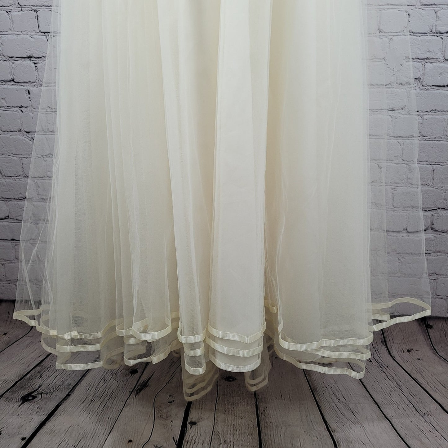 Pallas Athena Ivory Satin Embroidered Beaded Bridal Wedding Dress Gown Size P12