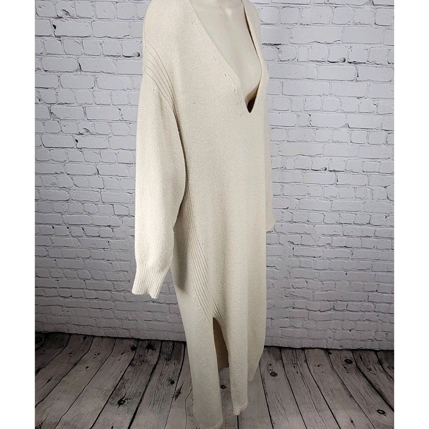 Free People Beige Plunge Long Sleeve Side Slits Maxi Sweater Dress Size Medium M