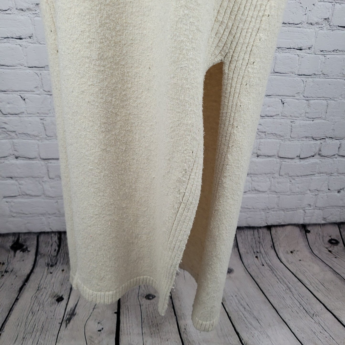 Free People Beige Plunge Long Sleeve Side Slits Maxi Sweater Dress Size Medium M