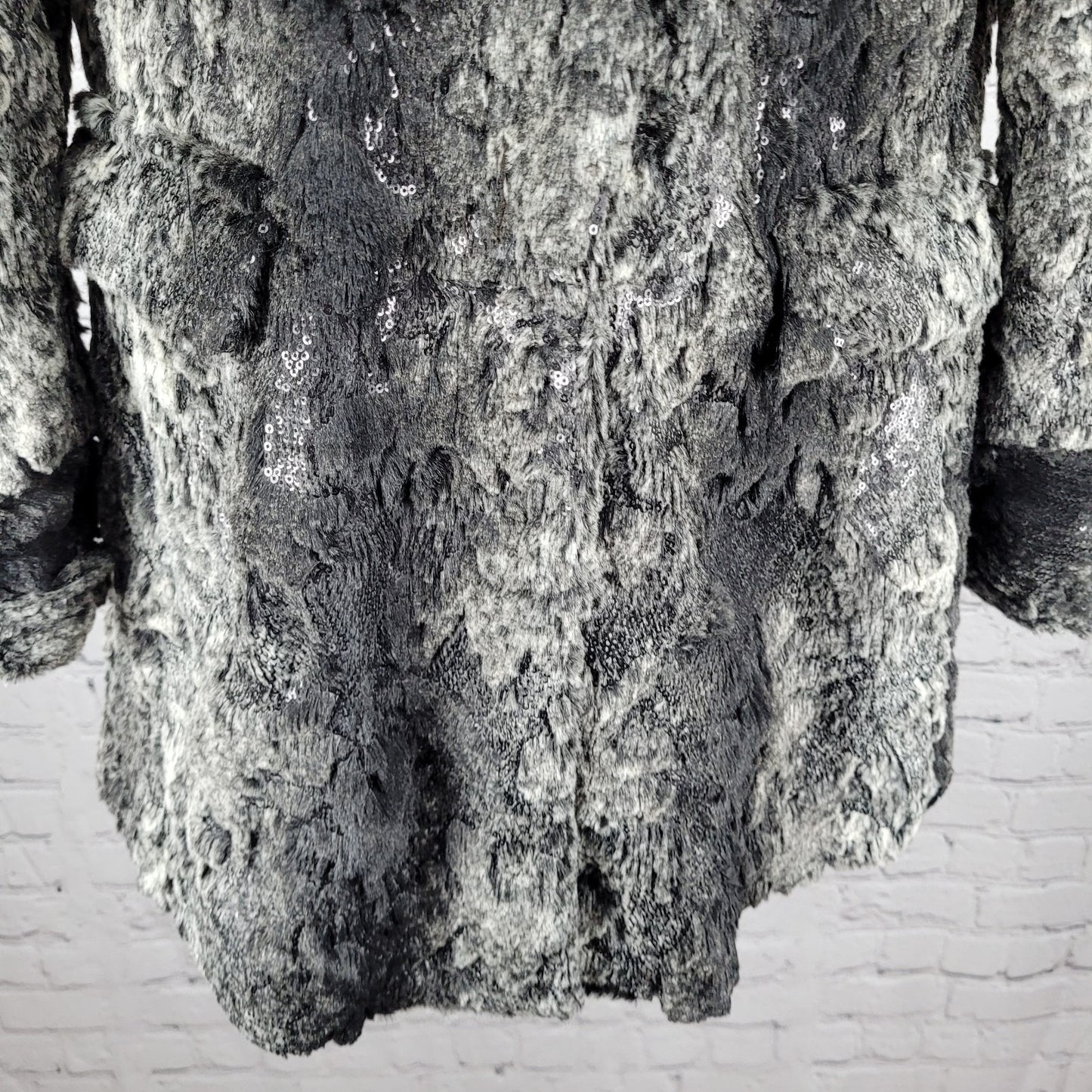 Stevie Mac New York Grey Faux Fur Sequin Pockets Snap Lined Over Coat Size 10