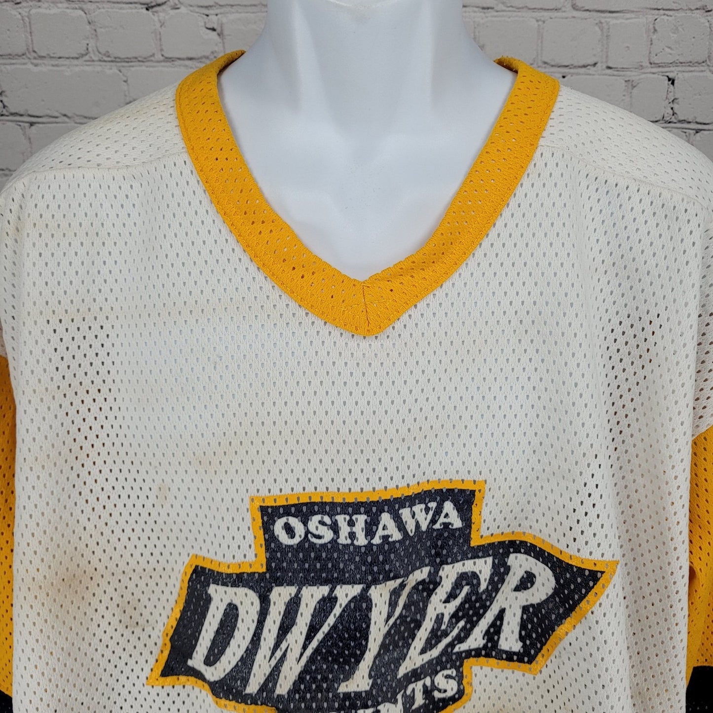 Oshawa Saints Dwyer #9 White Yellow Navy Long Sleeve Hockey Jersey XXL
