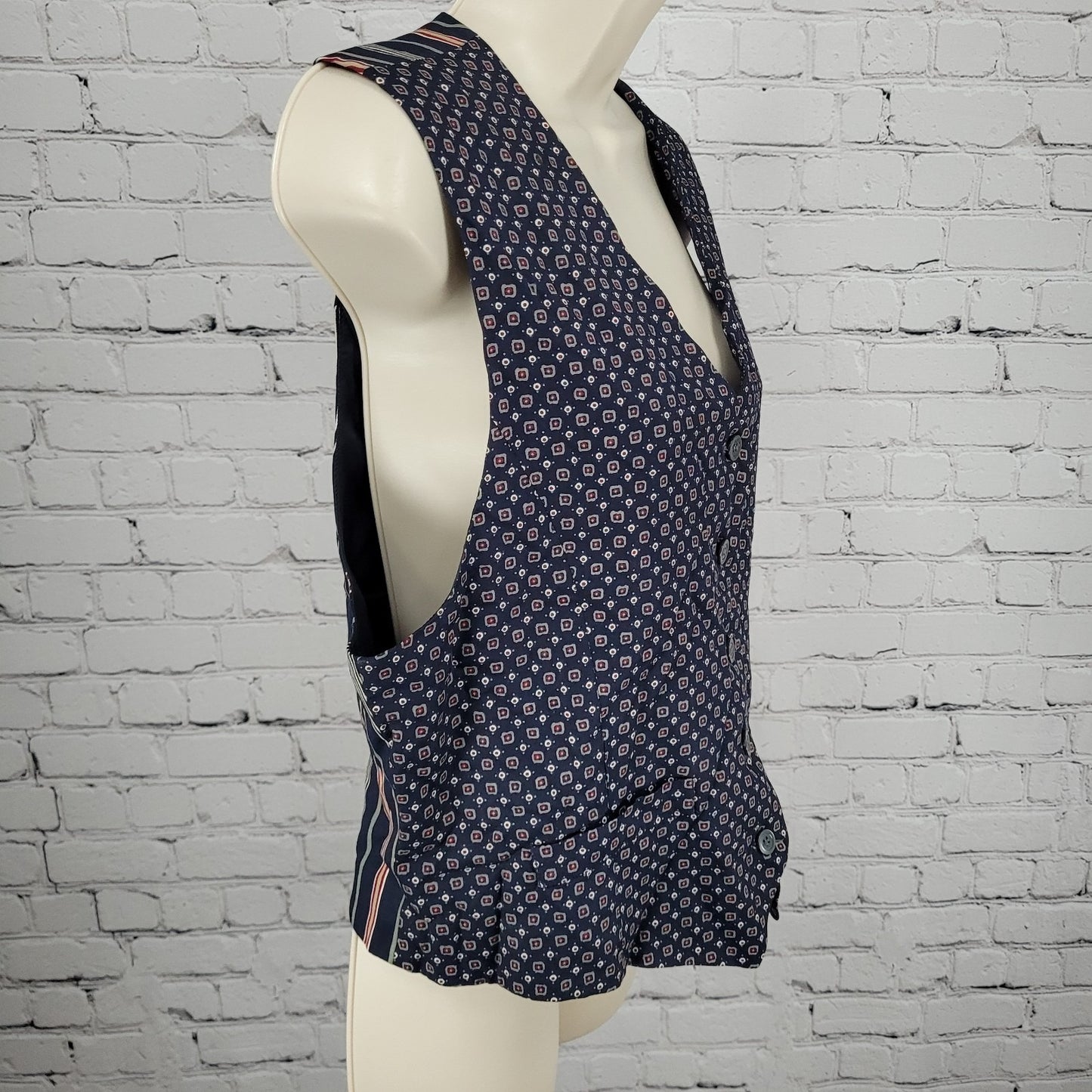 VTG Talbots Navy Geometric Lightweight Buttoned Lined Vest Size Medium M