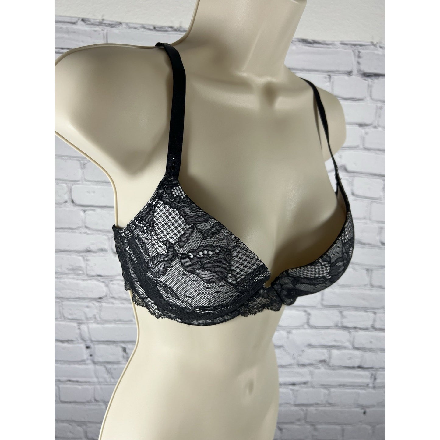 Victoria’s Secret Black Lace Biofit Demi Uplift Underwire Lightly Padded Bra 34D