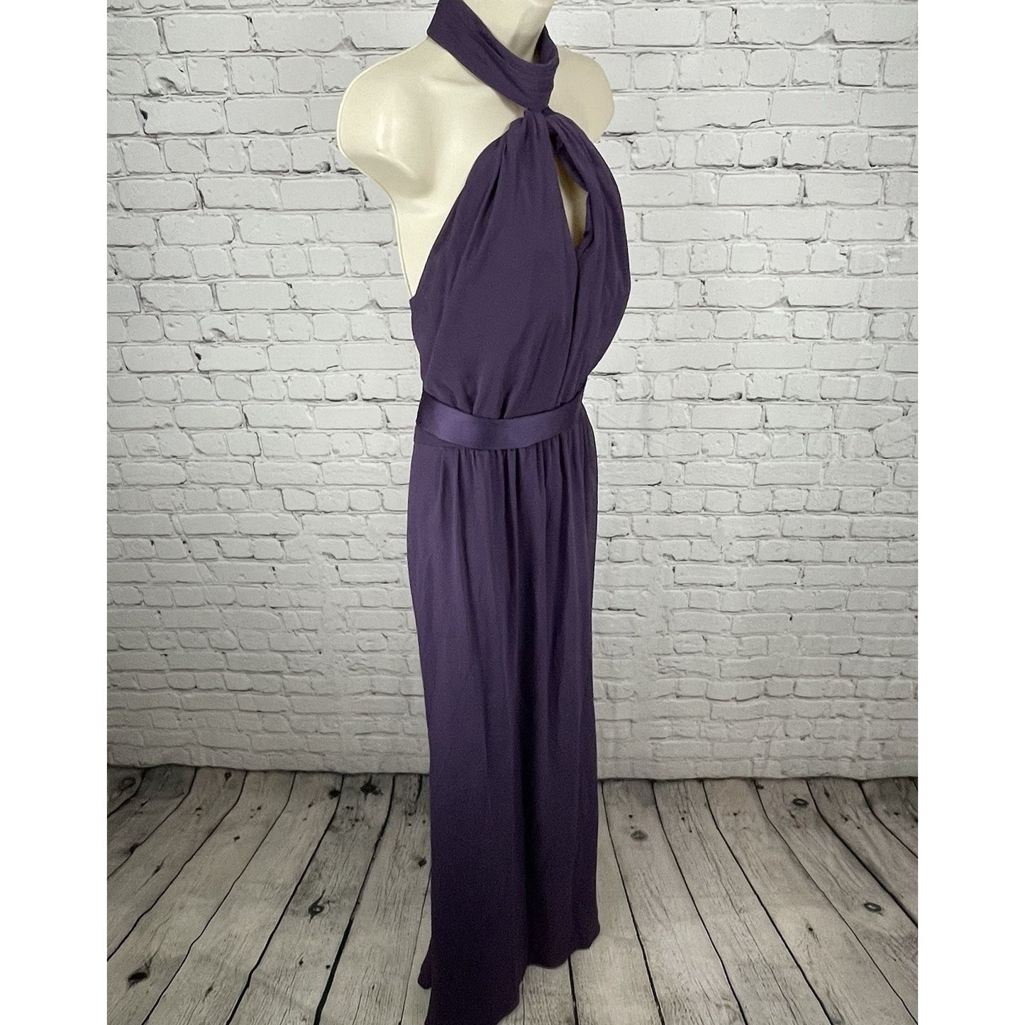 White By Vera Wang Purple Halter Padded Backless Prom Formal Maxi Dress Gown 12