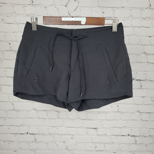 Athleta Black Stretch Lightweight Active Zip Pockets Shorts Size 0 (28x3)