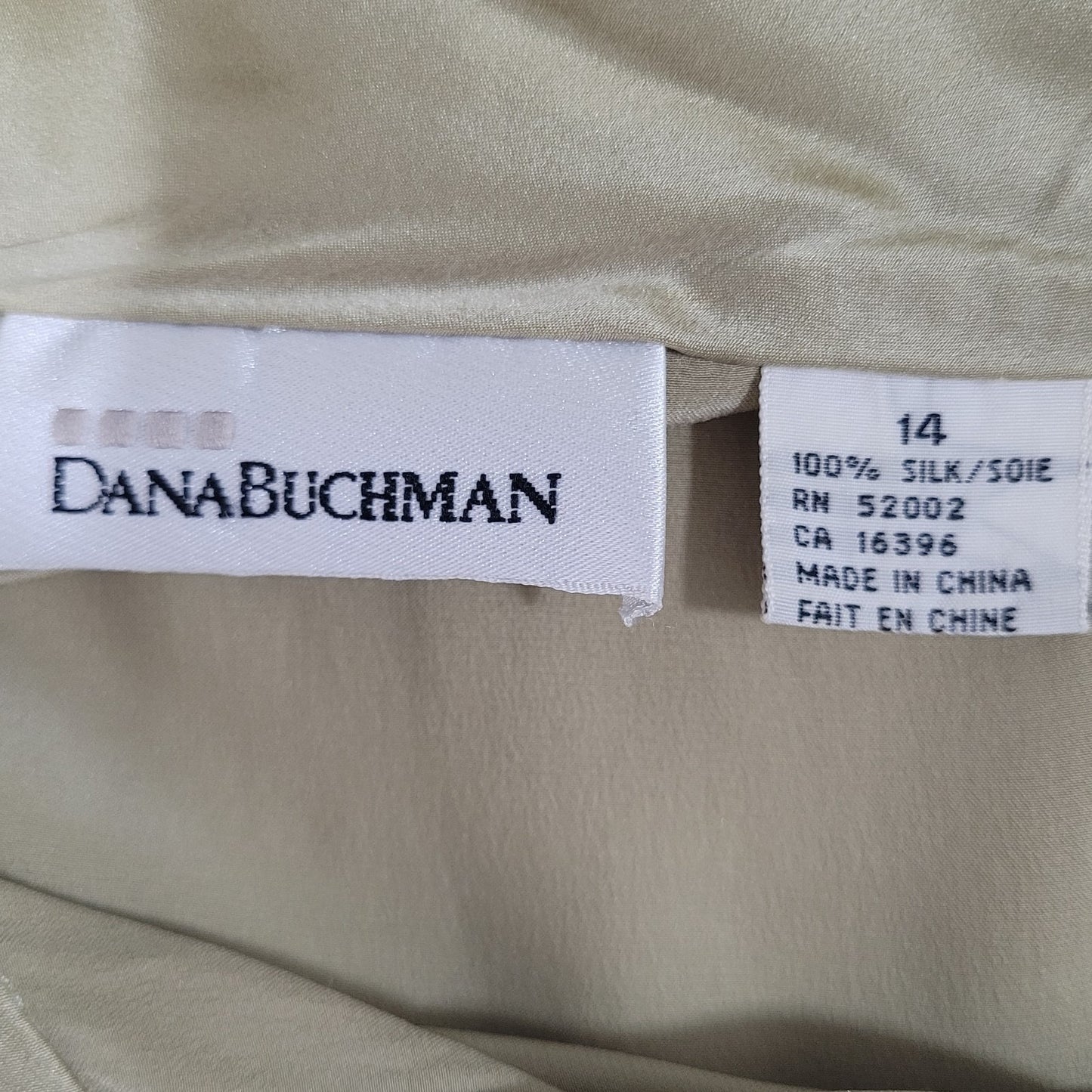 Dana Buchman Gold 100% Silk Button Up Long Sleeve Padded Blouse Shirt Size 14
