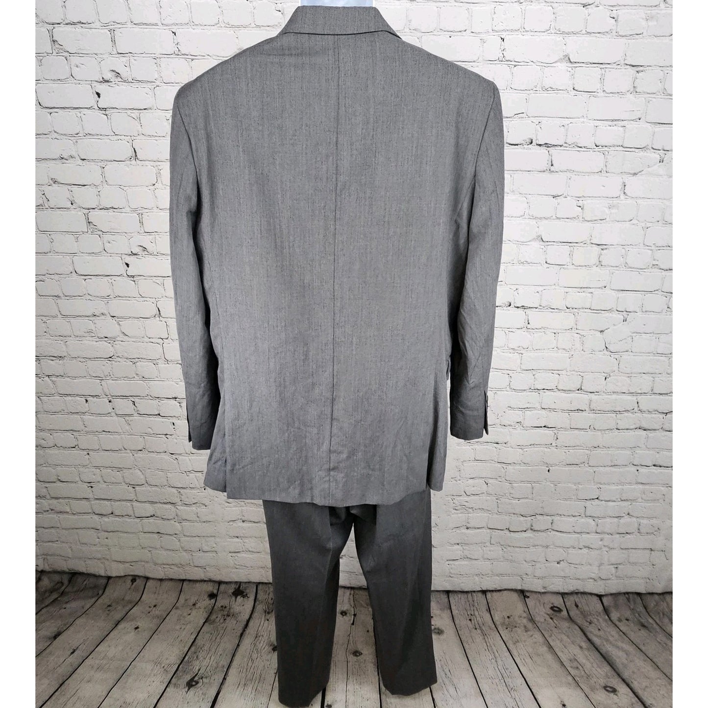 Egara Grey 100% Wool Full Suit Set 2 Piece Peak 2 Button Slim Fit Blazer 44L/38