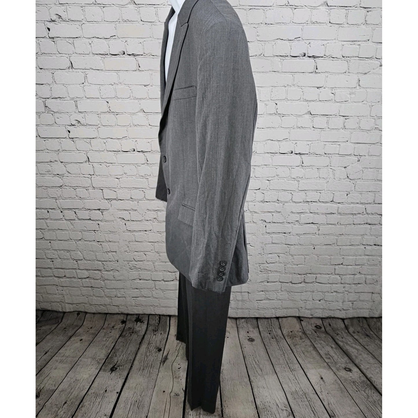 Egara Grey 100% Wool Full Suit Set 2 Piece Peak 2 Button Slim Fit Blazer 44L/38