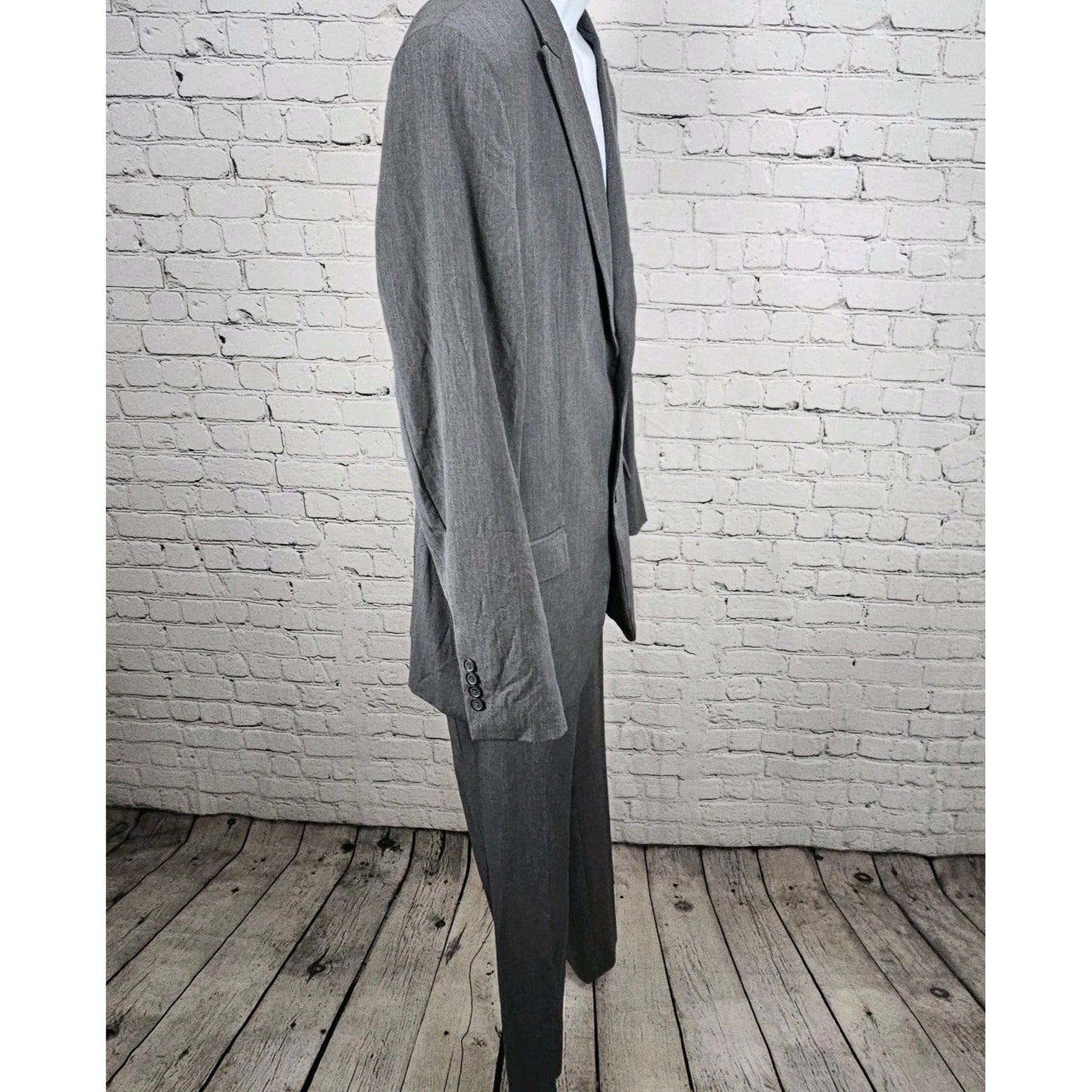 Egara Grey 100% Wool Full Suit Set 2 Piece Peak 2 Button Slim Fit Blazer 44L/38