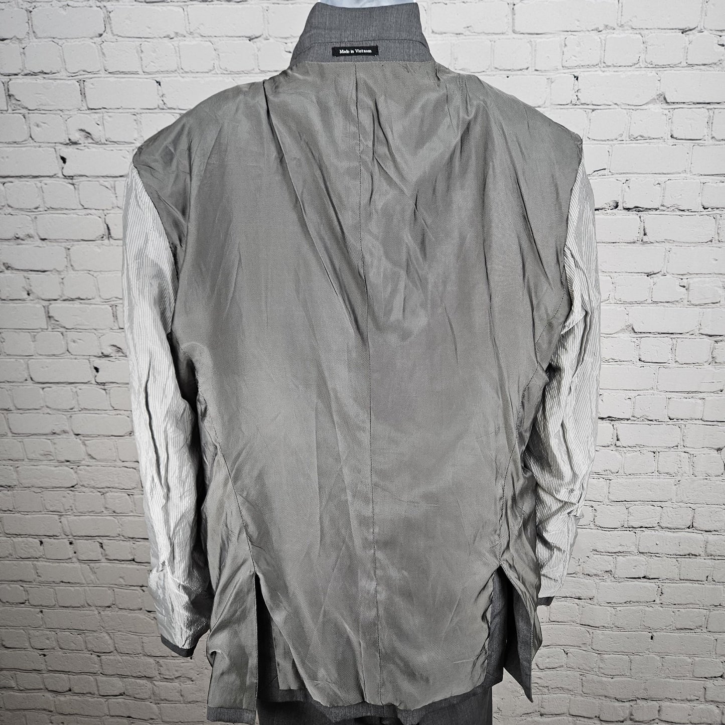 Egara Grey 100% Wool Full Suit Set 2 Piece Peak 2 Button Slim Fit Blazer 44L/38