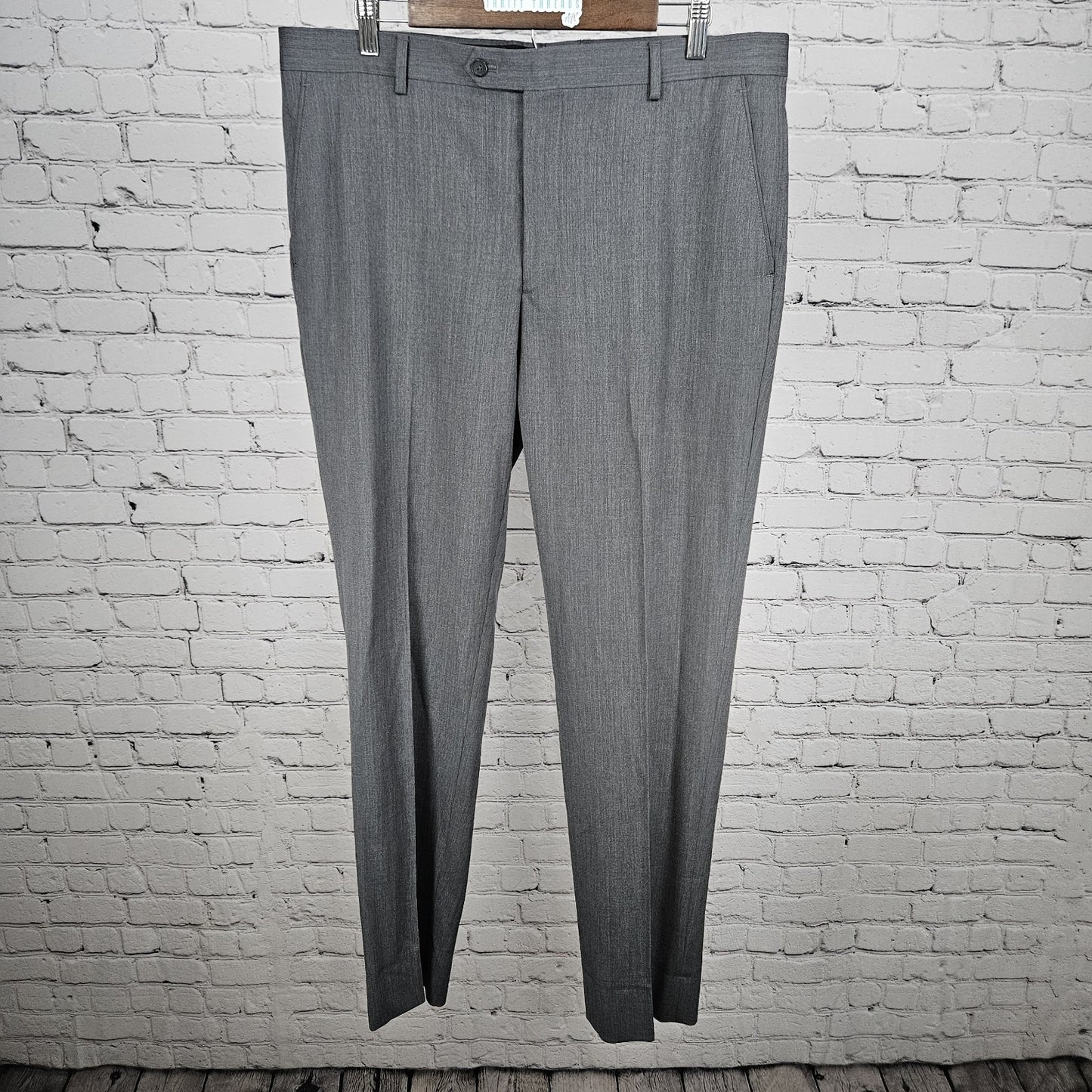 Egara Grey 100% Wool Full Suit Set 2 Piece Peak 2 Button Slim Fit Blazer 44L/38