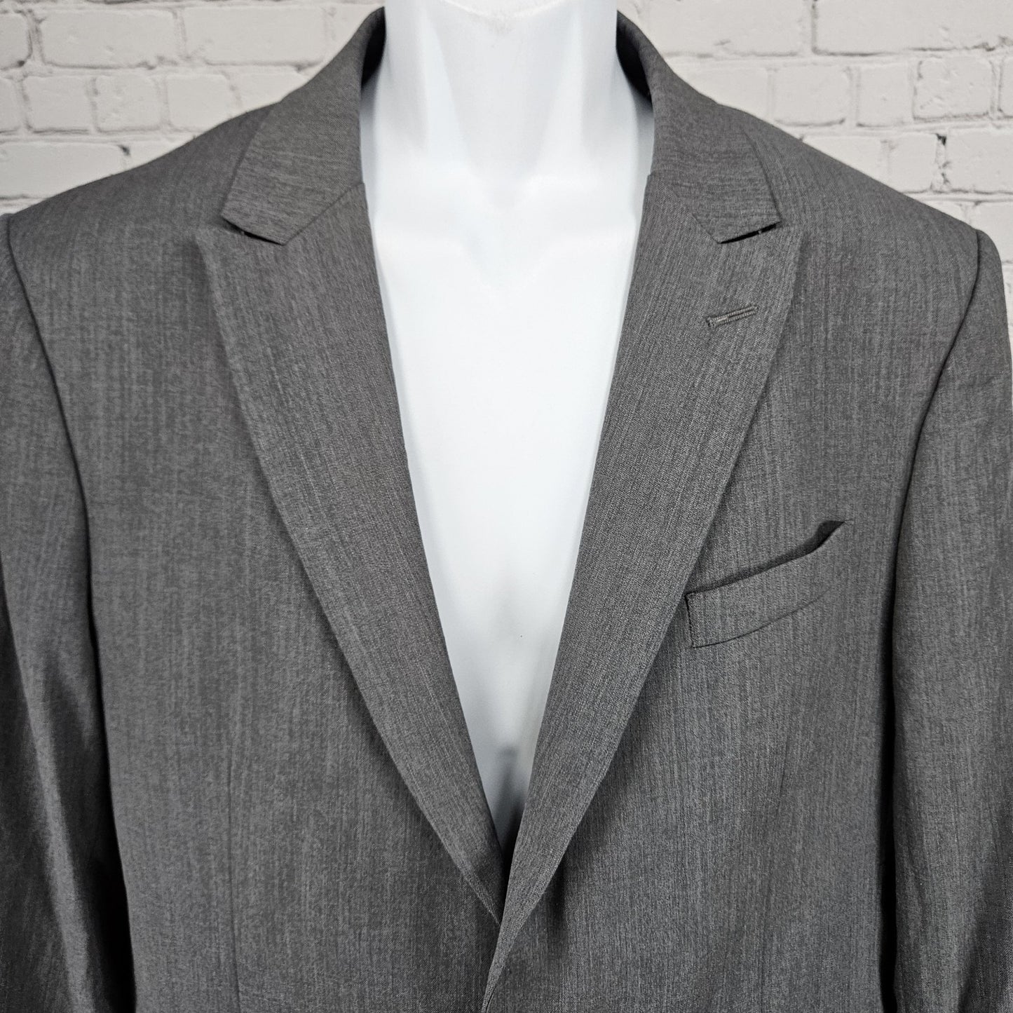 Egara Grey 100% Wool Full Suit Set 2 Piece Peak 2 Button Slim Fit Blazer 44L/38