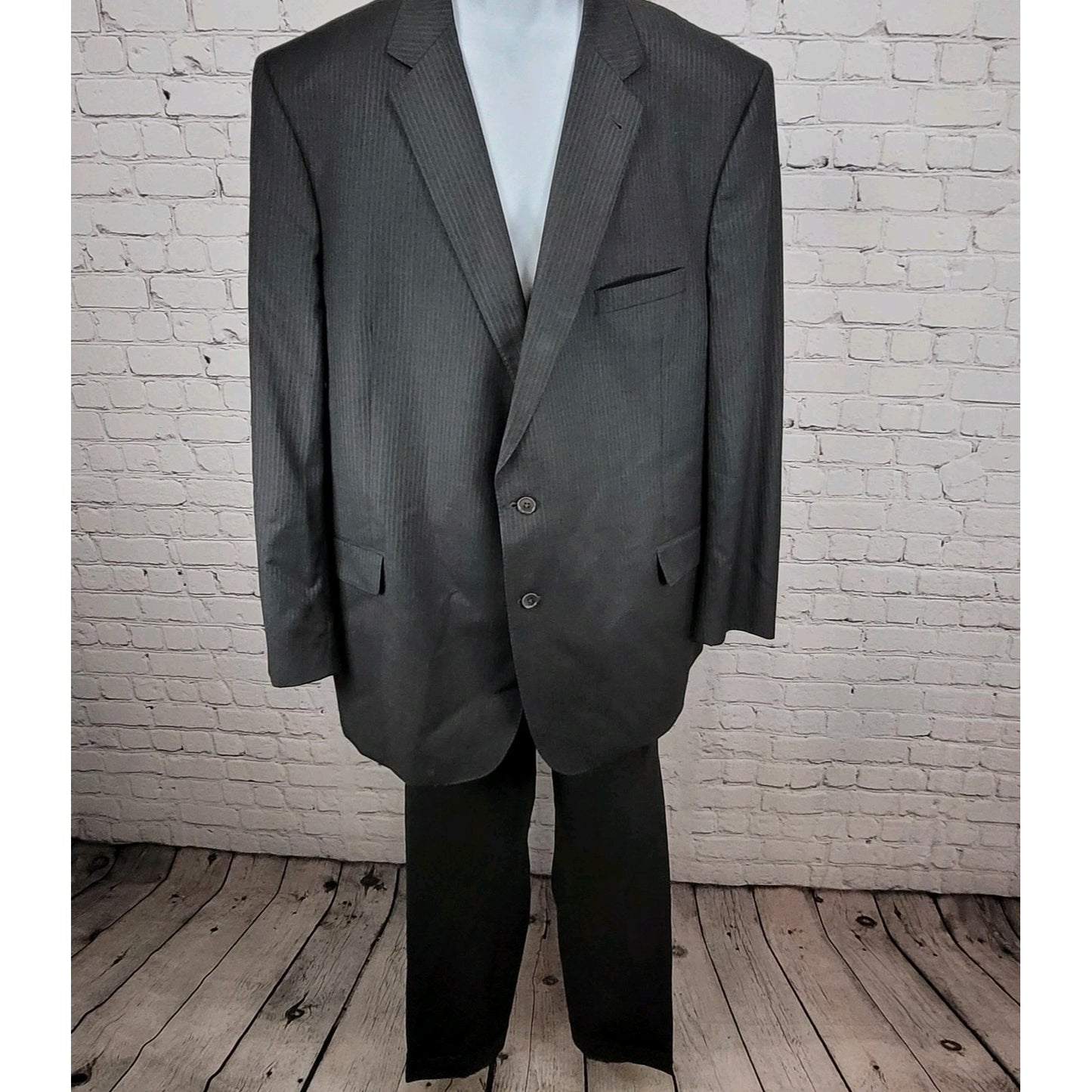Jos A Bank Signature Gold Gordon Grey Pinstriped Suit Jacket 52L Pants 48x30