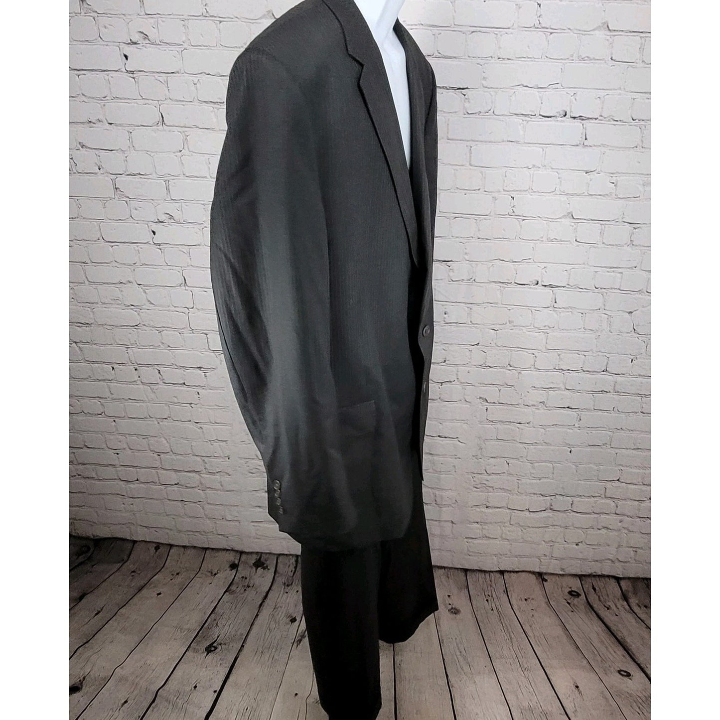 Jos A Bank Signature Gold Gordon Grey Pinstriped Suit Jacket 52L Pants 48x30