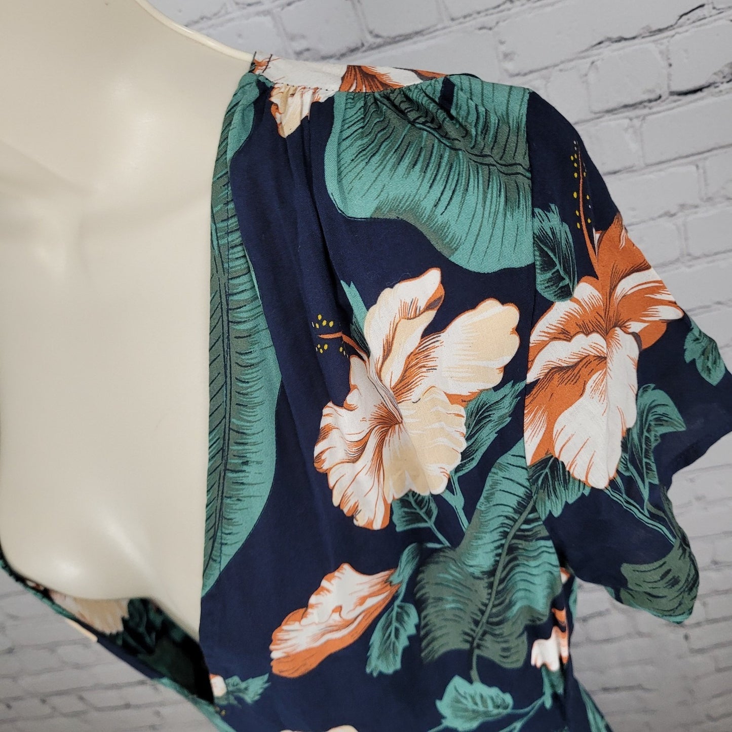 XIX PALMS Navy Hawaiian Floral Short Sleeve Wrap Hi Low Maxi Dress Hawaii Size 3