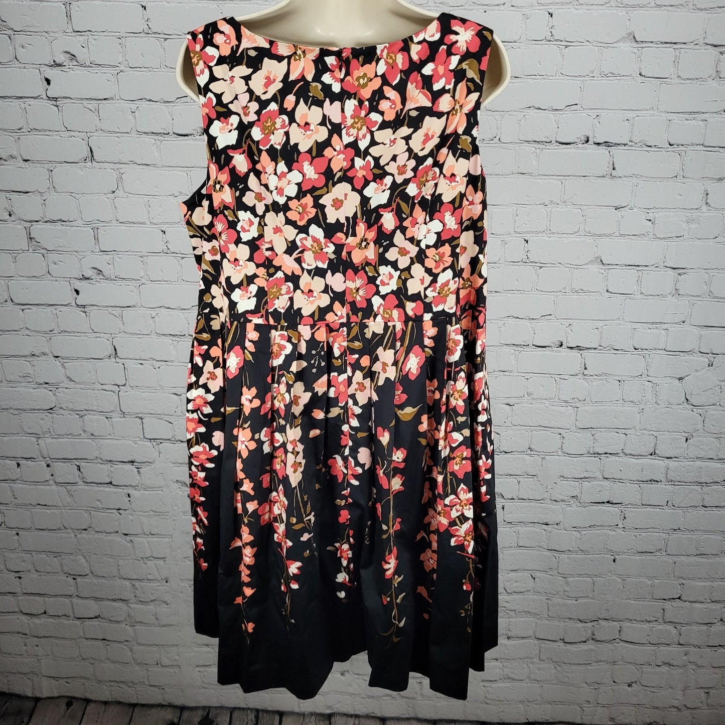 Talbots Black Multicolor Floral Sleeveless A-line Pleated Lined Midi Dress 14WP