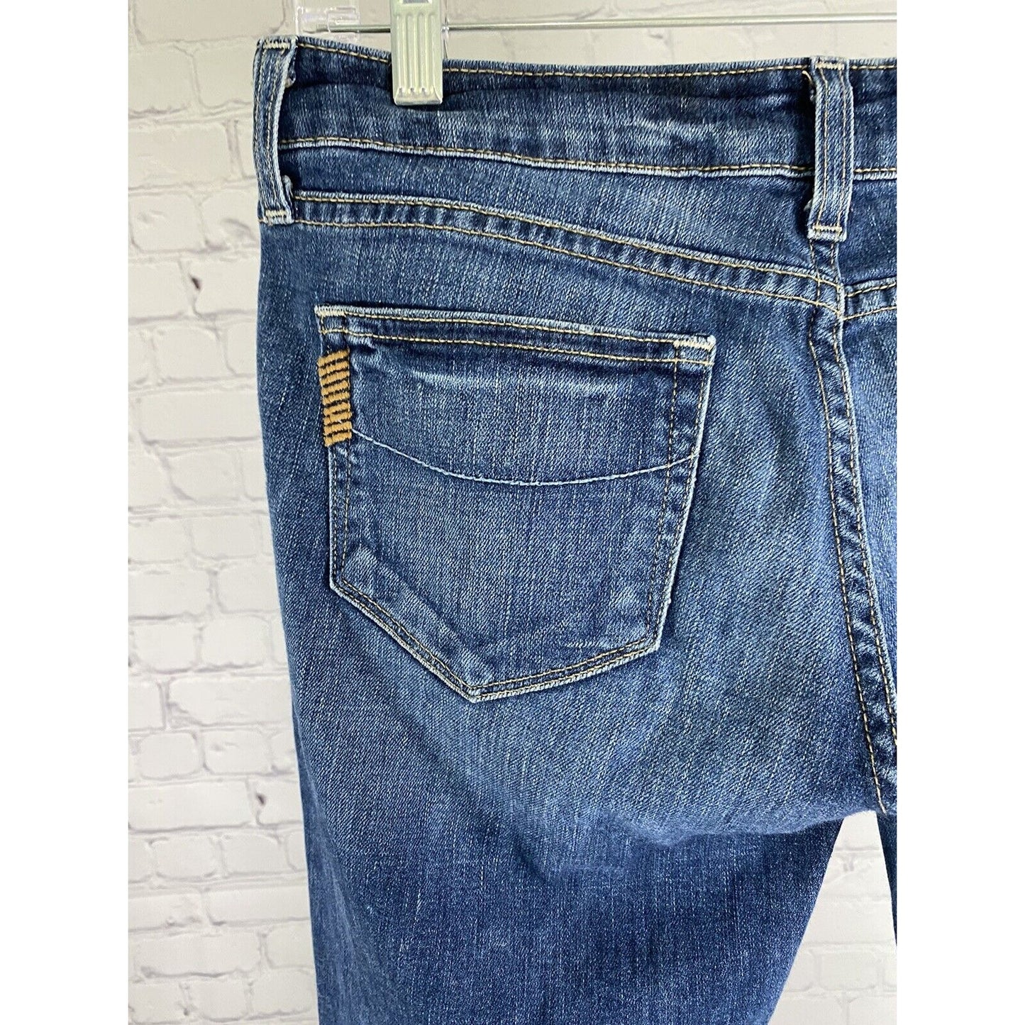 Paige Low Rise Medium Wash Blue Denim Venice Straight Leg Jeans (31x24.5)