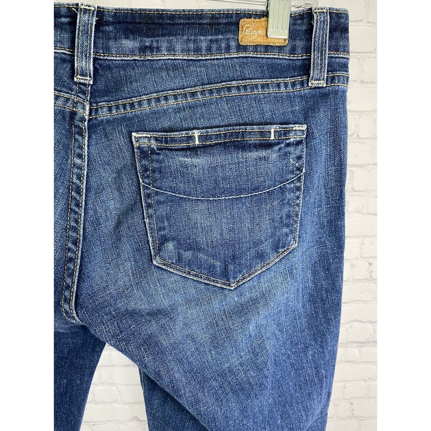 Paige Low Rise Medium Wash Blue Denim Venice Straight Leg Jeans (31x24.5)