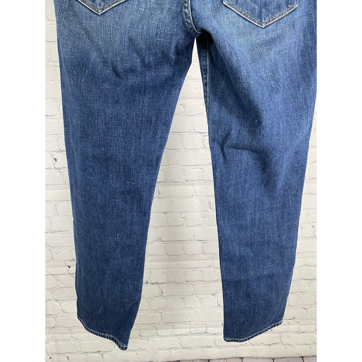 Paige Low Rise Medium Wash Blue Denim Venice Straight Leg Jeans (31x24.5)
