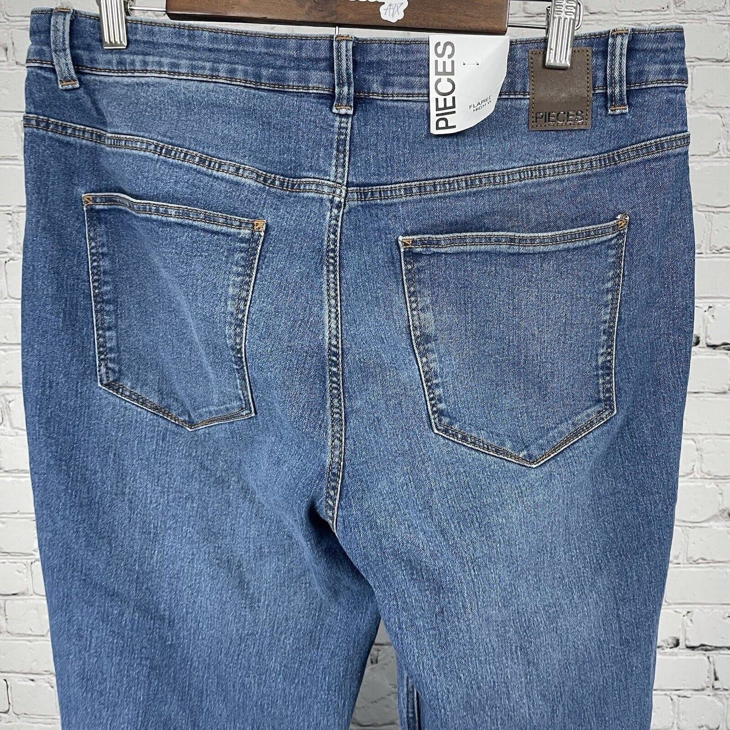 NWT Pieces Blue Jeans Flared Fit Hi-Rise Stretch Medium Wash Size US 14 (34x33)