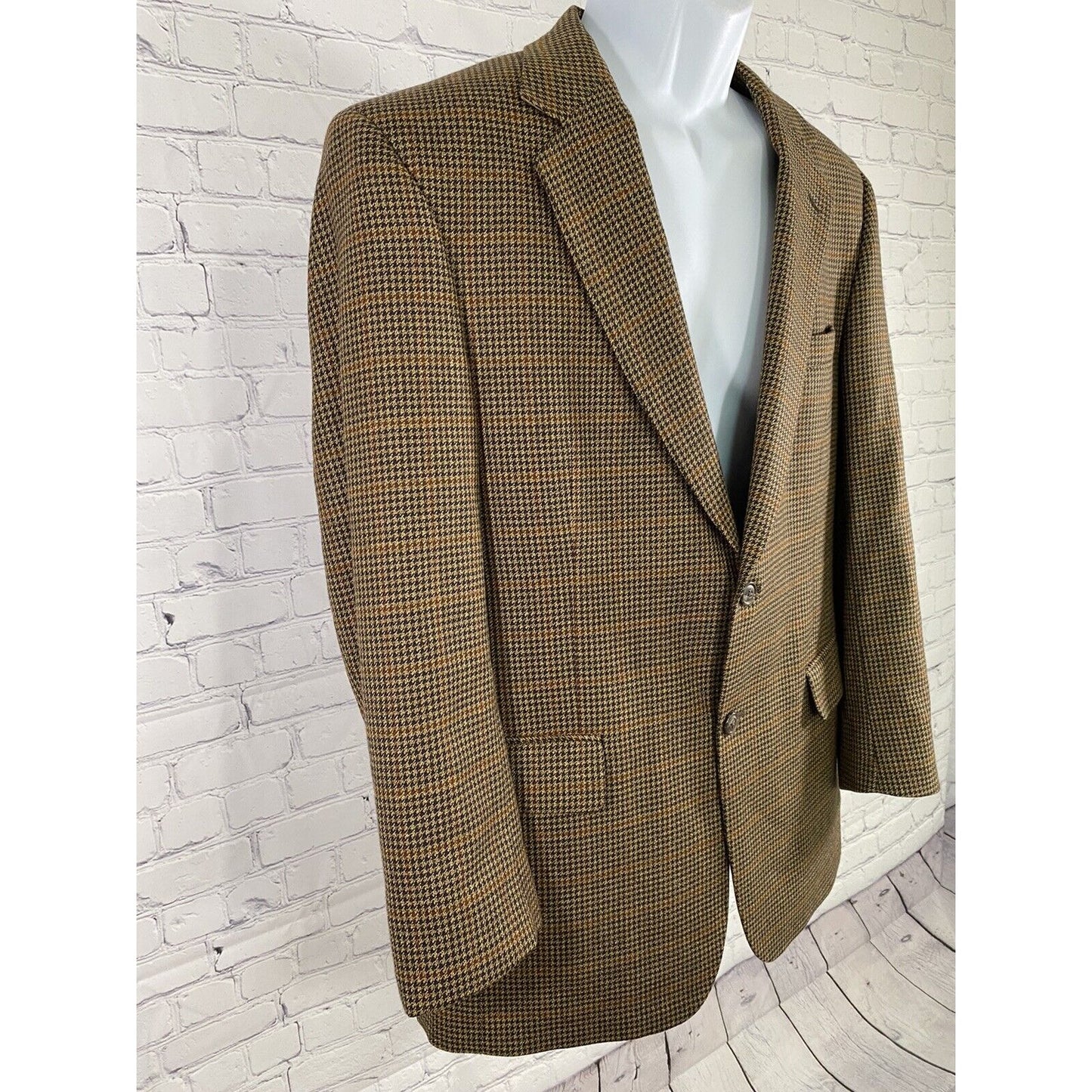 Jos A Bank 100% Wool Multicolor Houndstooth Plaid 2 Button Blazer Jacket 41R