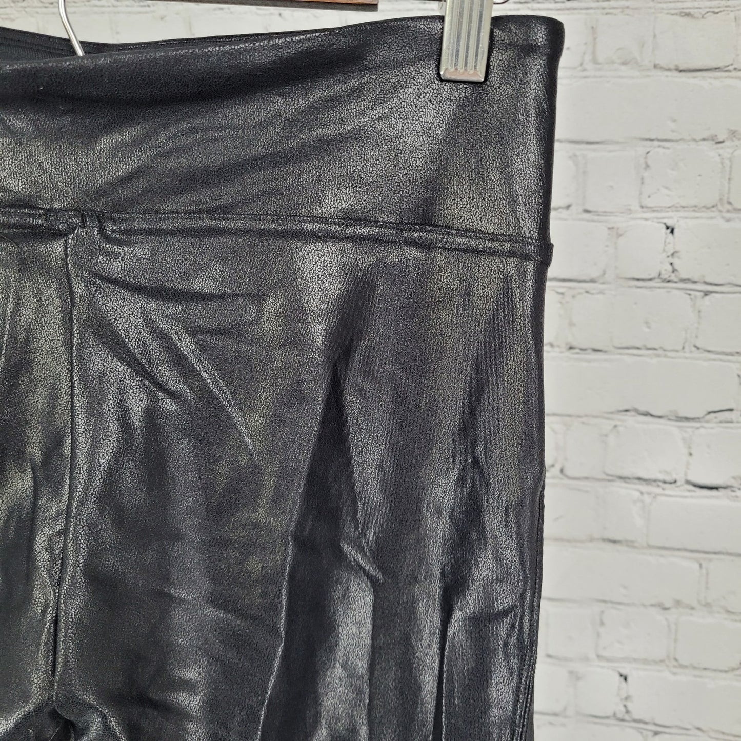 NWT Retro Gong Black Shiny Mid Rise Athleisure Leggings Size Large L (28x27)