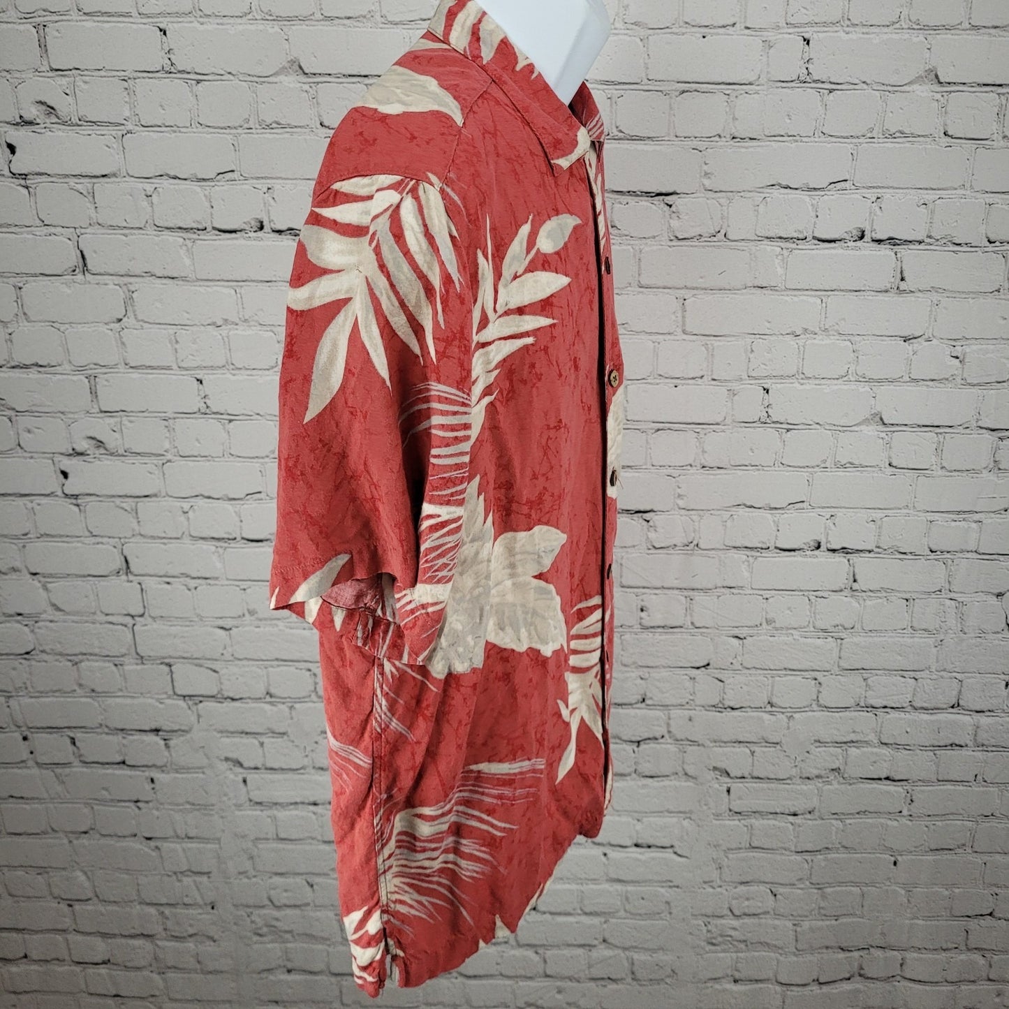 Hayana Jack's Cafe Muted Red Hawaiian Button Up Short Sleeve Shirt Size Large L