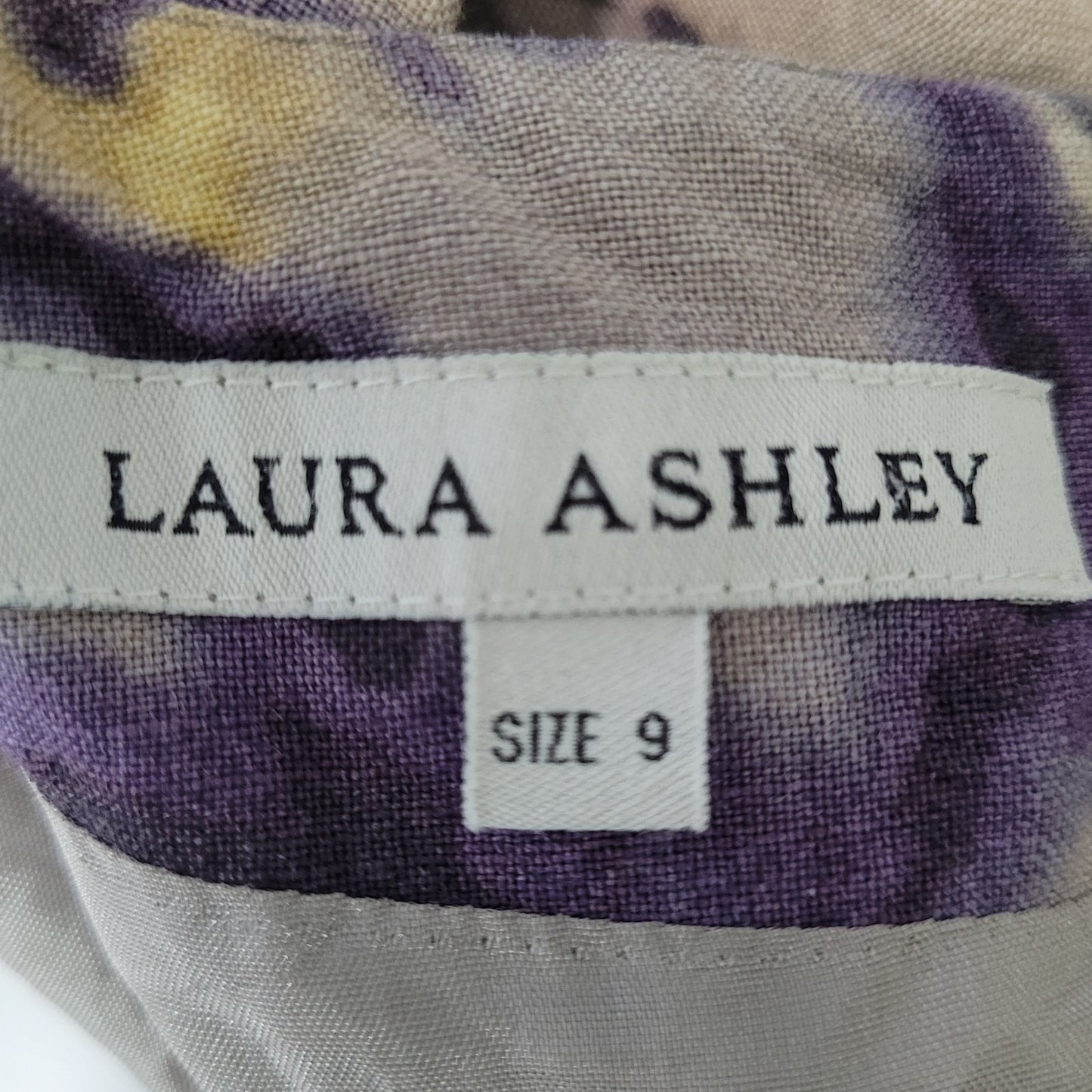 VTG Laura Ashley Tan & Purple Floral Cap Short Sleeve Lined Sheath Dress Size 9
