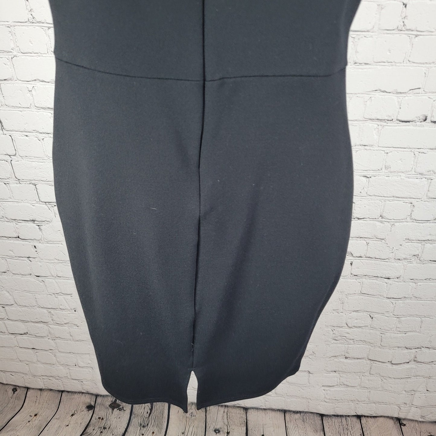 Lipsy Black Off Shoulder Short Sleeve Back Slit Stretch Bodycon Mini Dress 8