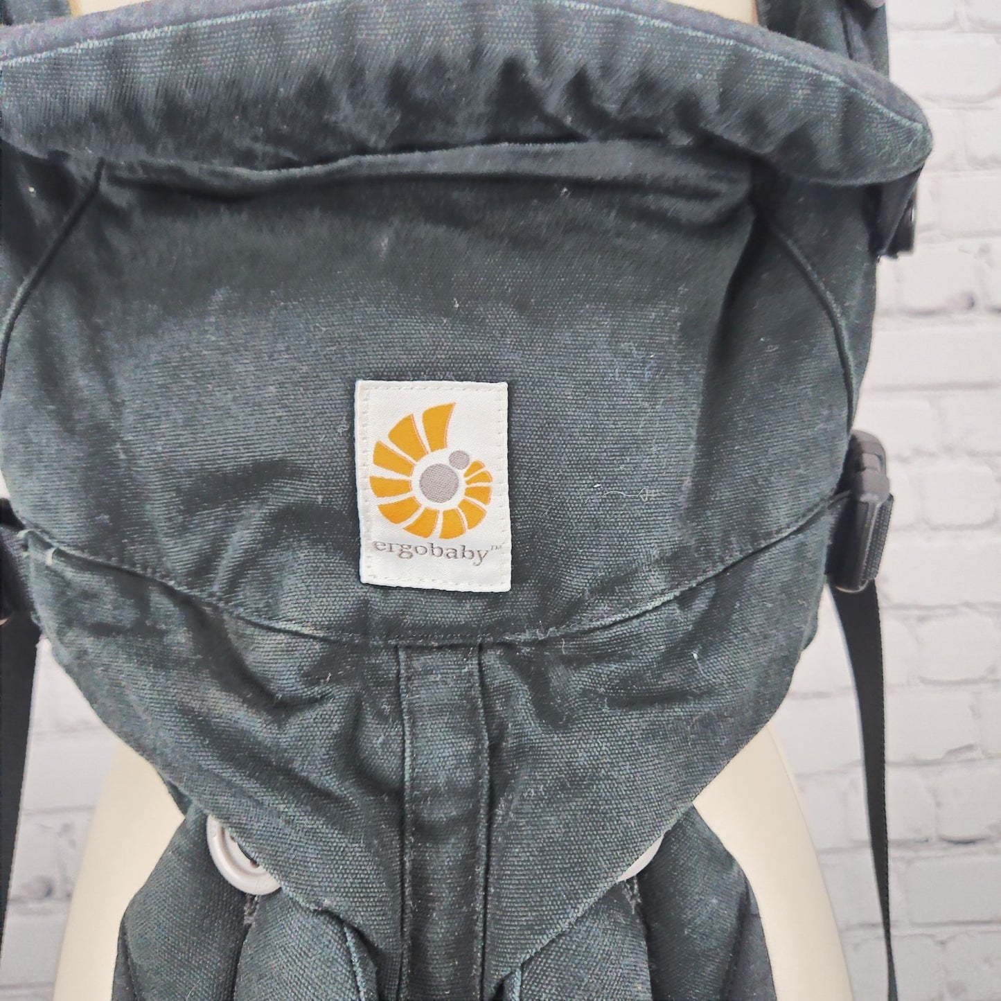 Ergobaby Omni 360 Pure Black All Position Ergonomic Baby Carrier