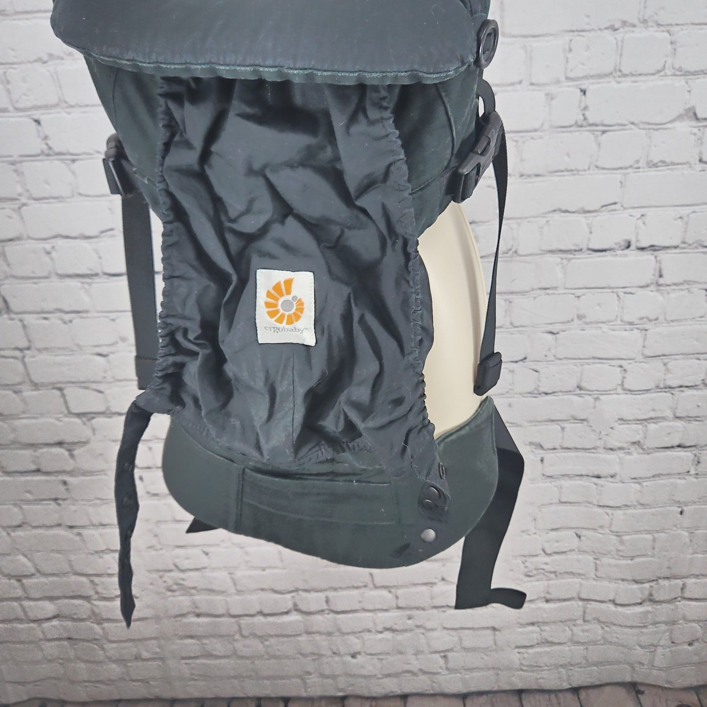 Ergobaby Omni 360 Pure Black All Position Ergonomic Baby Carrier