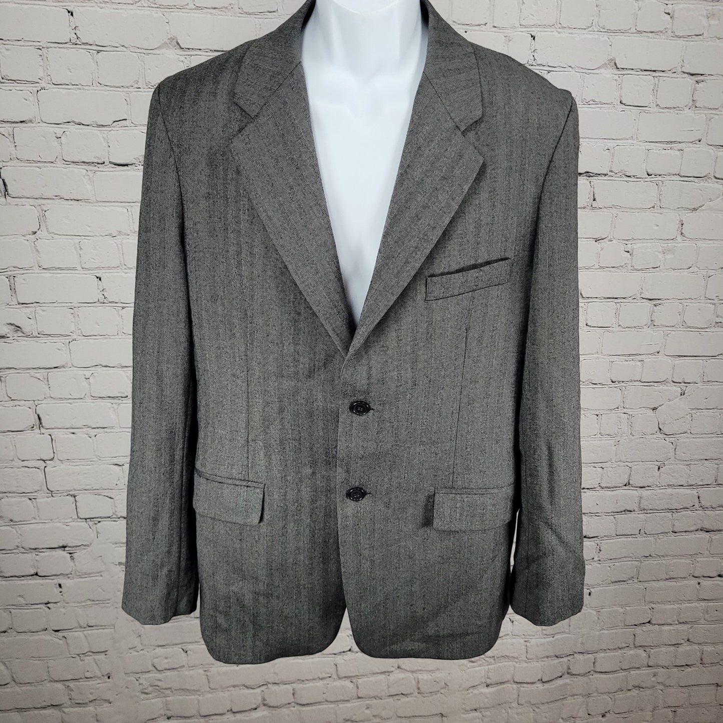 Barneys New York Grey 100% Wool Herringbone Blazer Italy Made Size 52 US 42