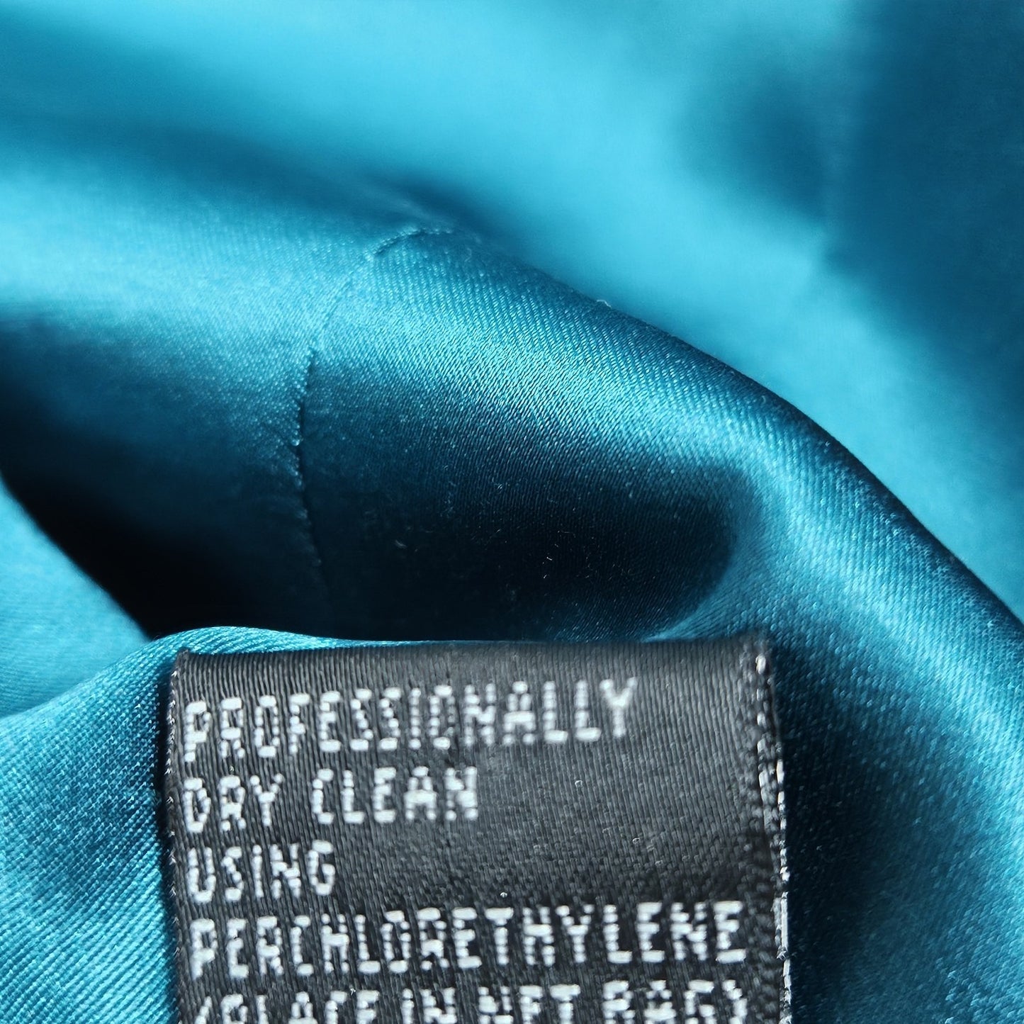 Carmen Marco Valvo Green Beaded Silk Lined Signature Ruffle 3/4 Sleeve Jacket 8