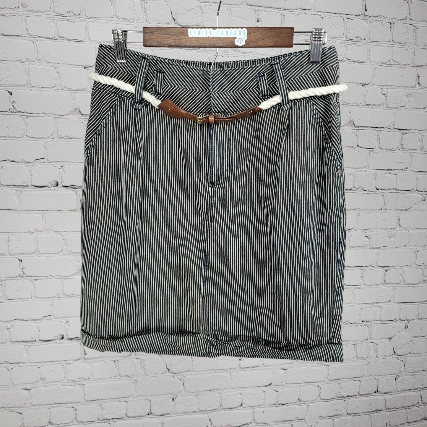 ETT Twa Anthropologie Navy 100% Cotton Striped Belted Pleated Short Skirt 8