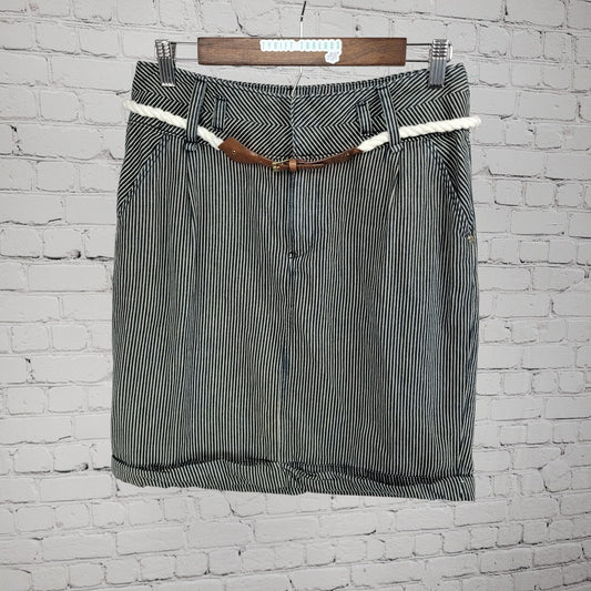 ETT Twa Anthropologie Navy 100% Cotton Striped Belted Pleated Short Skirt 8
