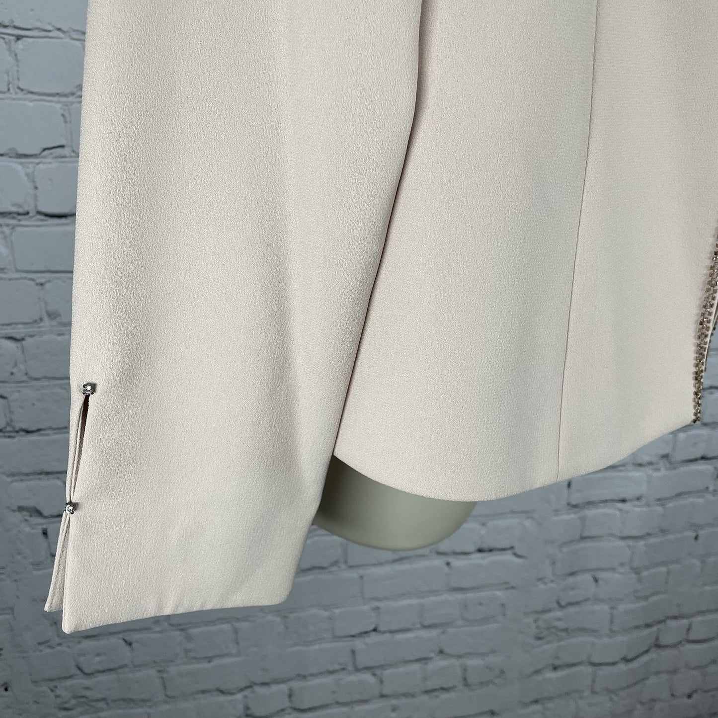 Karen Miller Beige Beaded Open Lined Shoulder Padded Cuff Accents Jacket Size 12