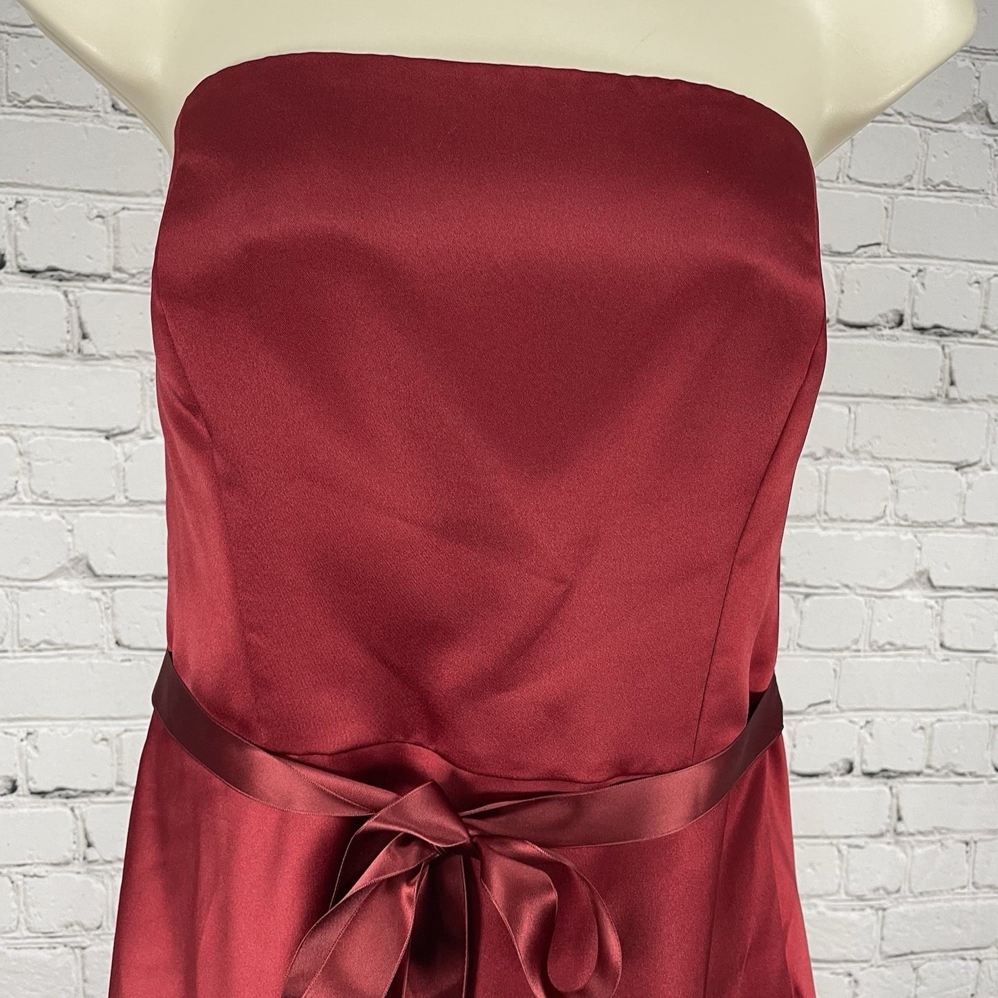 Ann Taylor Deep Red Satin Tie A Line Strapless Zipped Evening Prom Dress Size 6