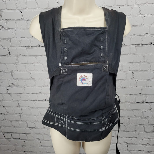 VTG Ergobaby Black Adjustable Infant Carrier Baby wearing