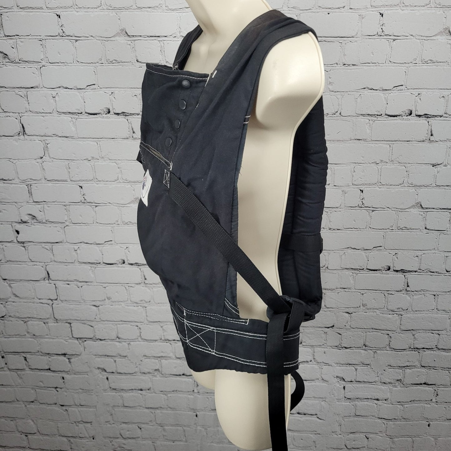 VTG Ergobaby Black Adjustable Infant Carrier Baby wearing