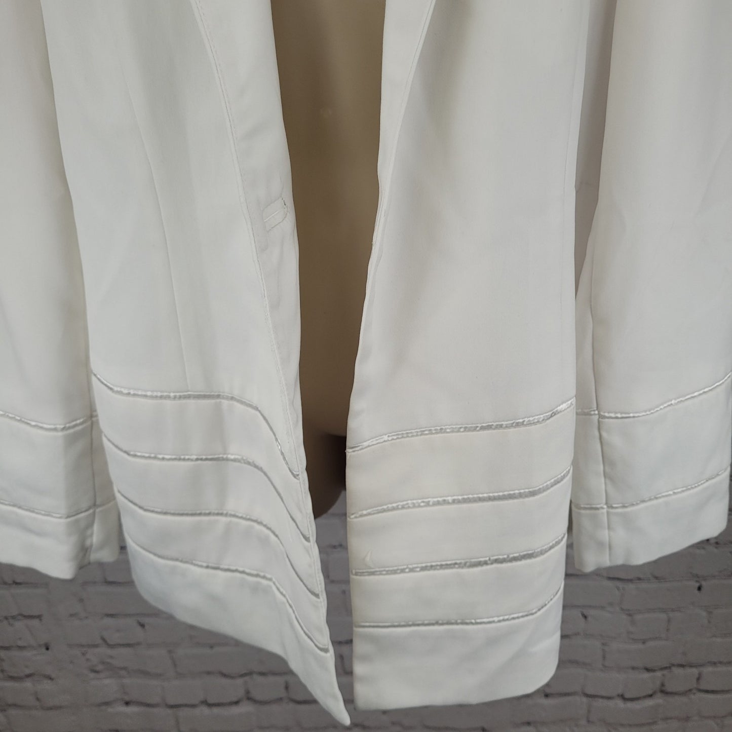 G.M.I. White Stretch Lined Satin Accents Long Sleeve Blazer Jacket Size 16