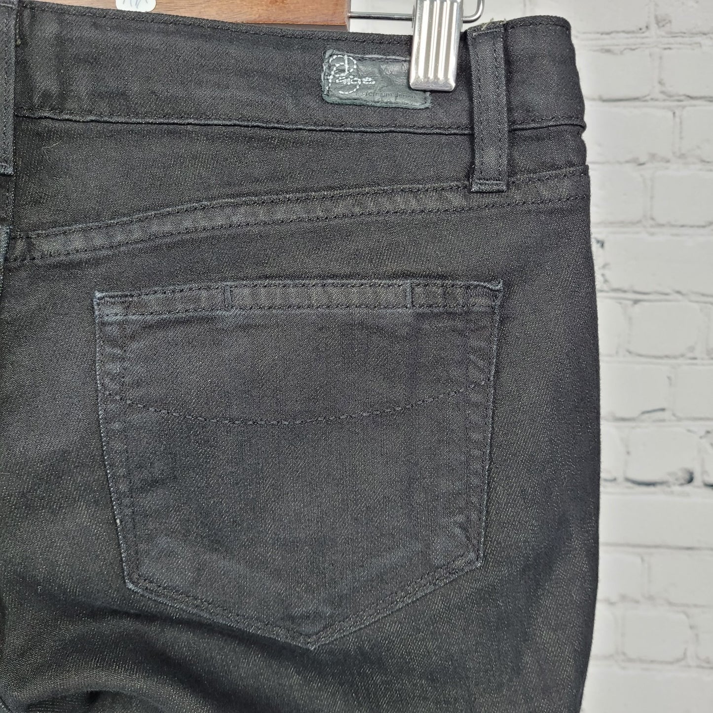 Paige Black Denim Comfort Stretch Blue Heights Low Rise 12” Peg Jeans 27 (30x30)