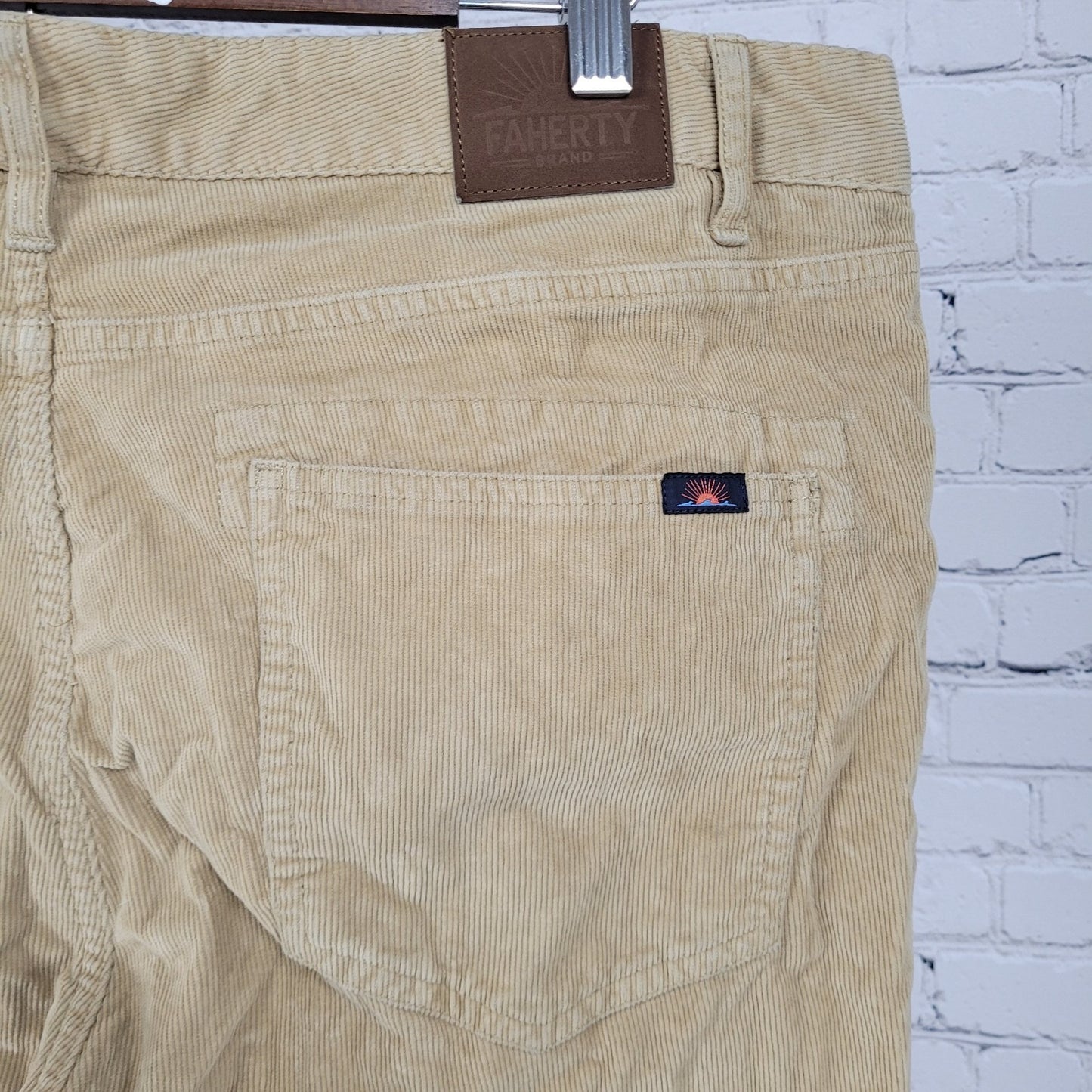 Faherty Tan Organic Cotton Corduroy Stretch Straight Leg Chino Pants 35 (35x33)
