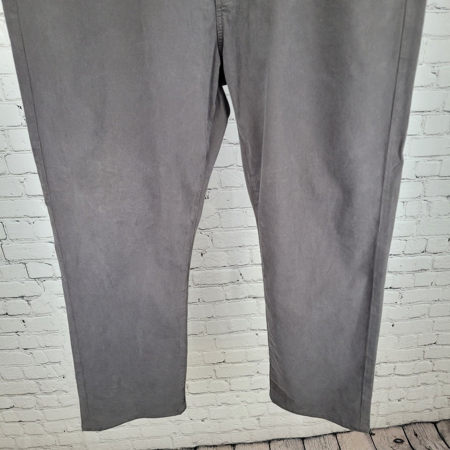 AG Adriano Goldschmied Grey Everett Slim Straight Soft Stretch Jeans Size 36x28