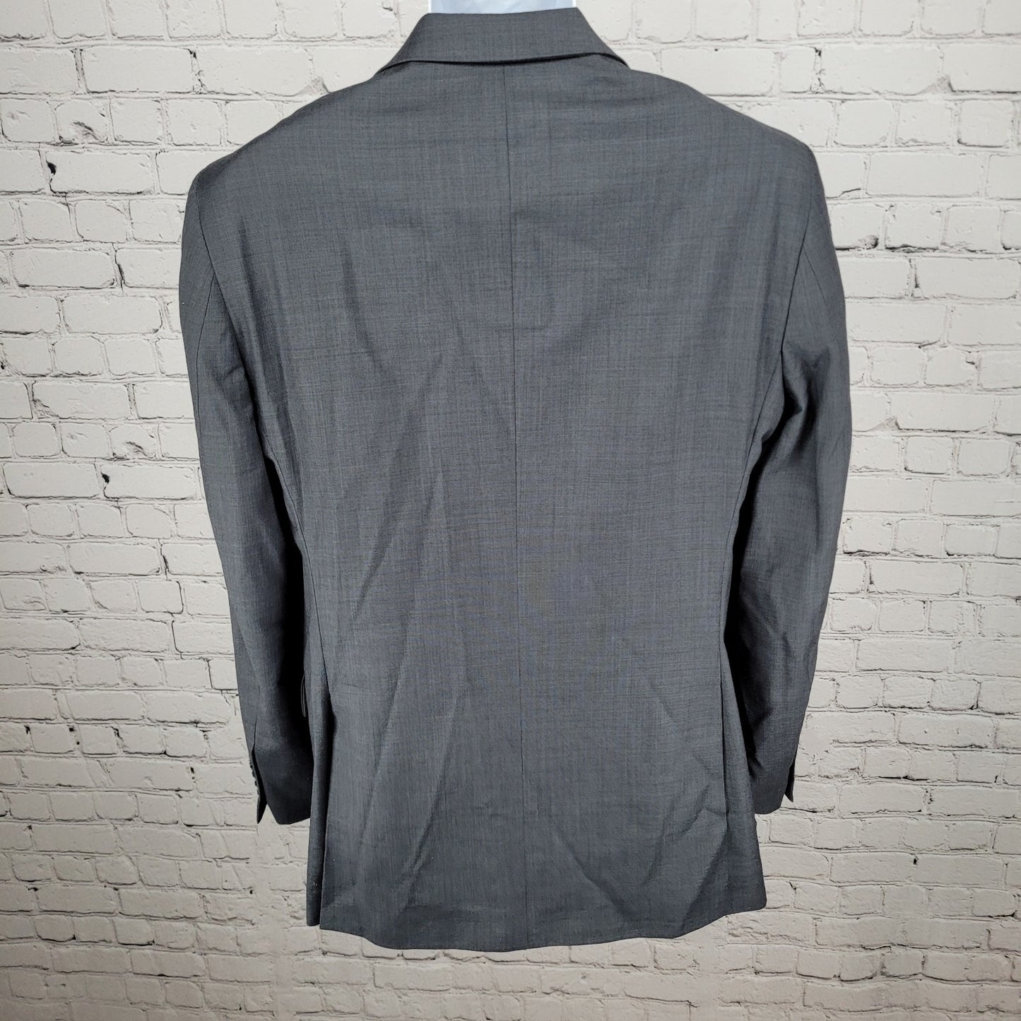 Jos A Bank Traveler Grey 100% Wool Tailored Fit 2 Button Notch Blazer Size 40L