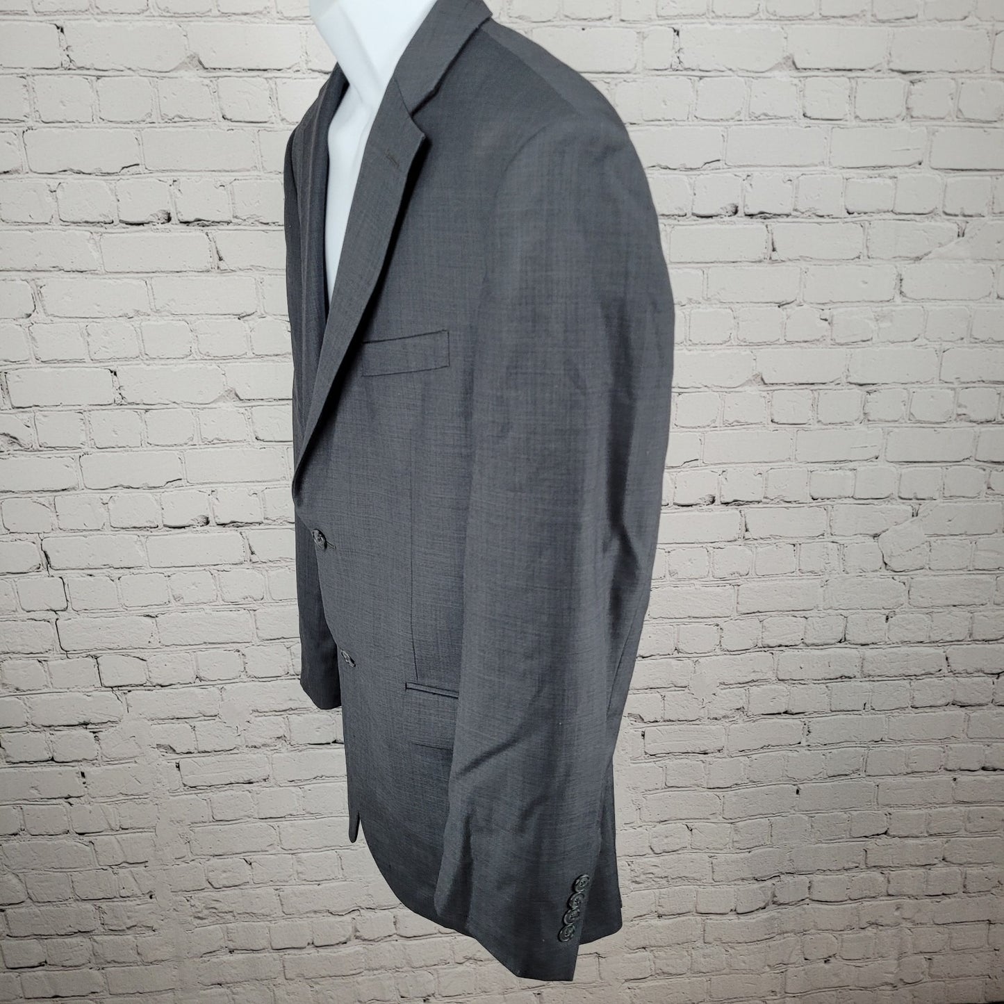 Jos A Bank Traveler Grey 100% Wool Tailored Fit 2 Button Notch Blazer Size 40L