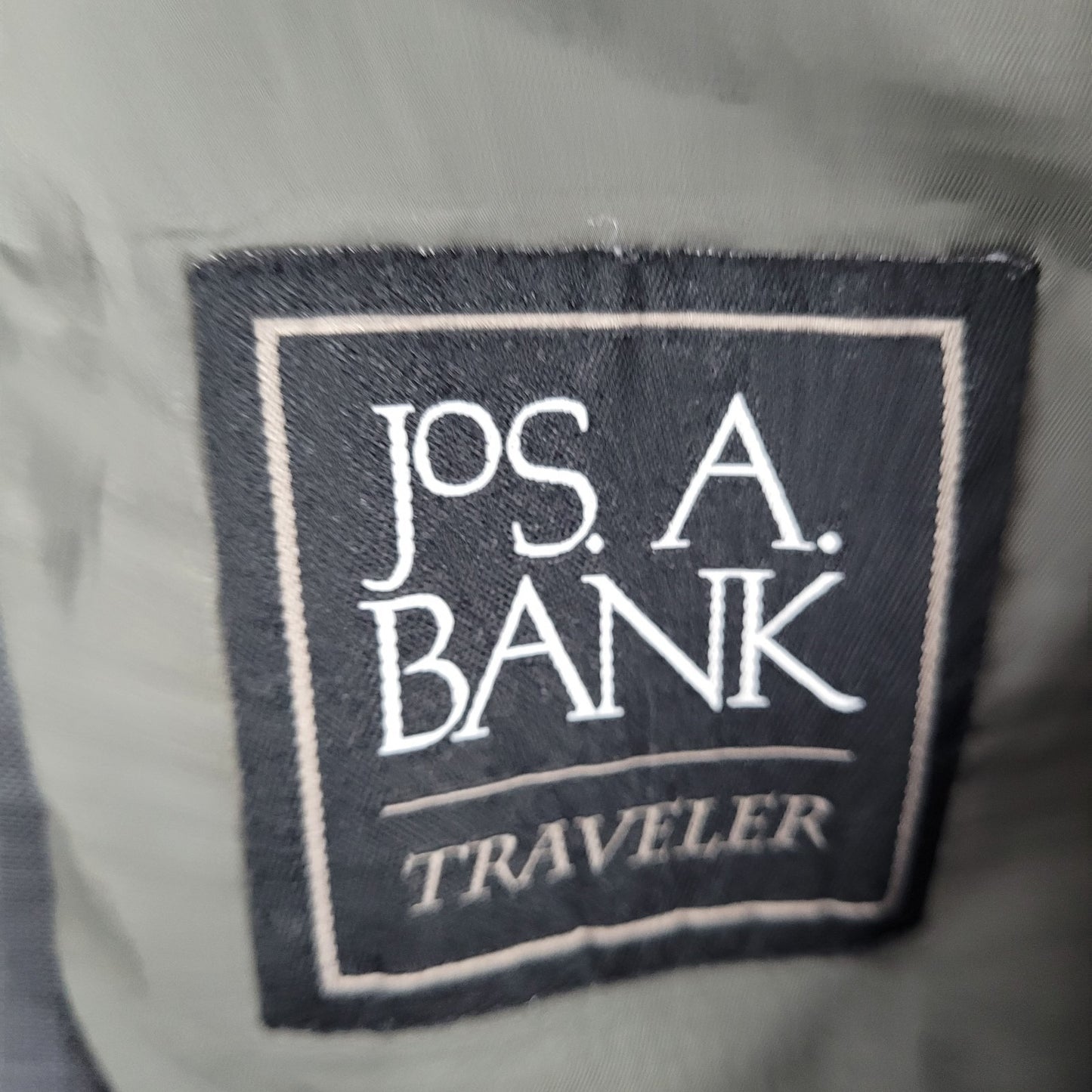 Jos A Bank Traveler Grey 100% Wool Tailored Fit 2 Button Notch Blazer Size 40L