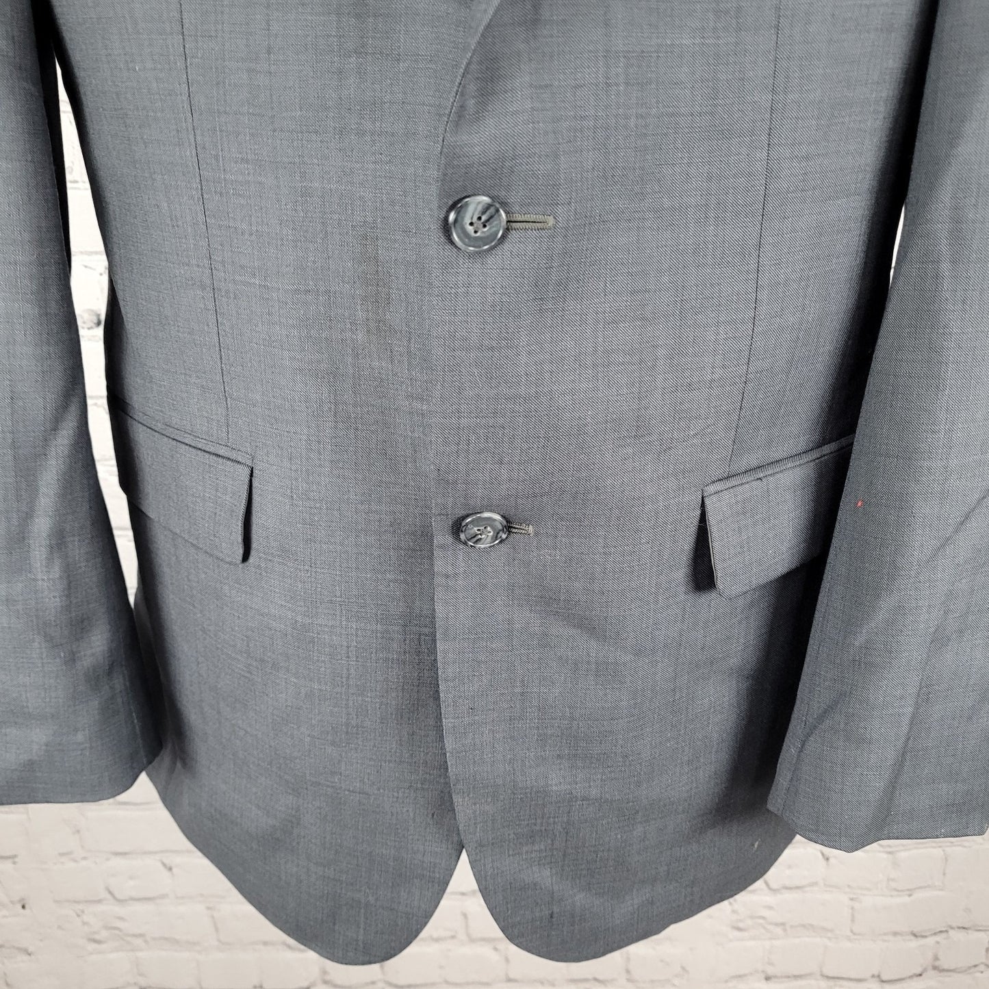 Jos A Bank Traveler Grey 100% Wool Tailored Fit 2 Button Notch Blazer Size 40L