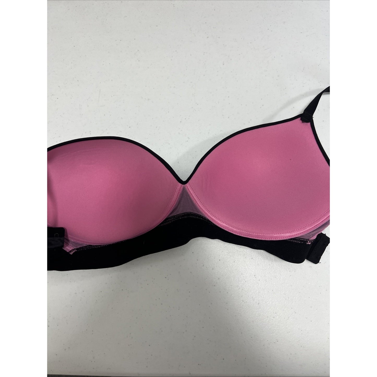 NWOT PINK Victorias Secret Black Wear Everywhere Push-up Wireless Padded Bra 34D