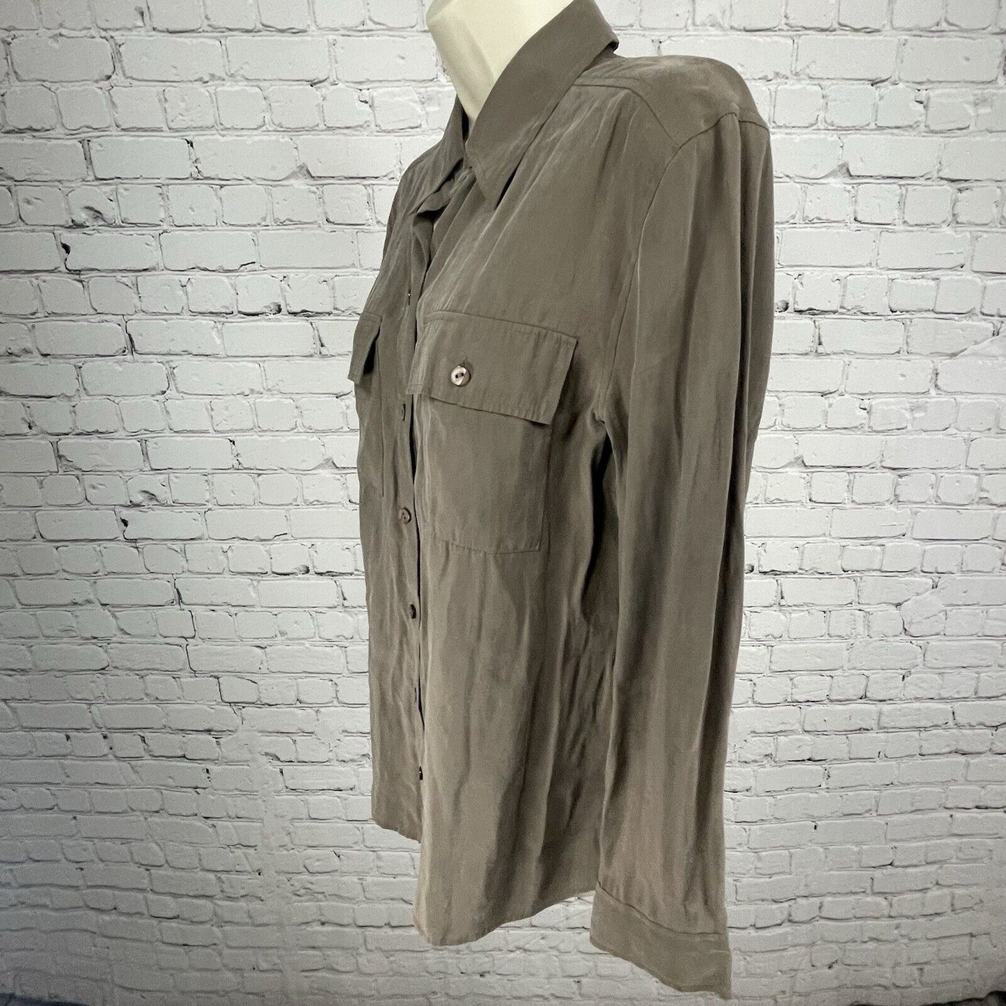 Chicos Brown Long Sleeve Oyster Shell Button Up Blouse Size 1 (US 8)
