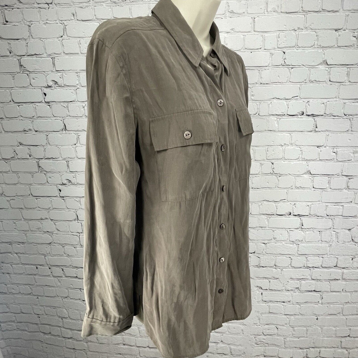 Chicos Brown Long Sleeve Oyster Shell Button Up Blouse Size 1 (US 8)